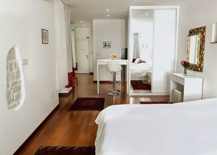 Old Square Appartement Split