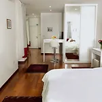 Old Square Apartment Split
