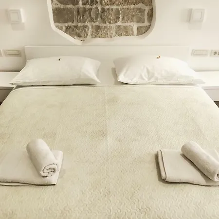 Διαμέρισμα Old Square *