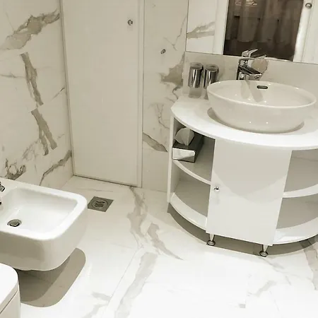 Old Square Apartment