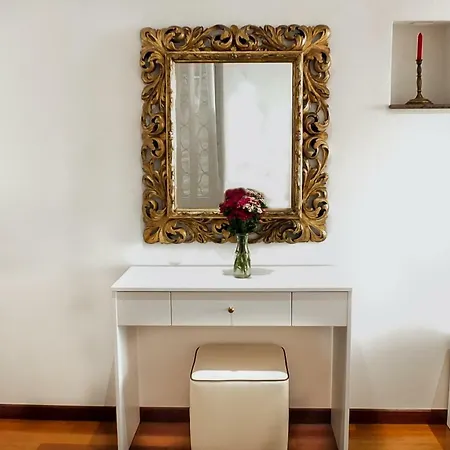 Apartman Old Square Split